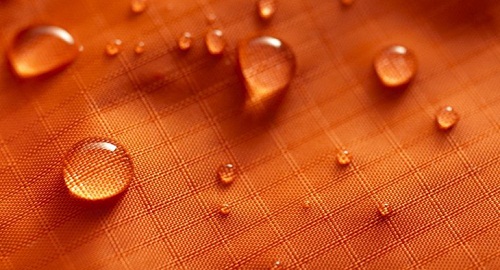 Thảm cách điện là gì? Đặc điểm, cấu tạo và ứng dụng ra sao?